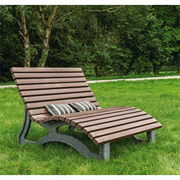 Bain de soleil 100 % plastique recyclé - ISAR - Piétement monobloc gris - 21 lames armature interne invisible_1