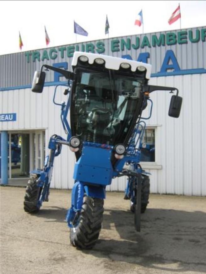 Tracteur enjambeur 3 roues motrices Tractis 100-120
