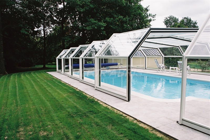 Abri piscine haut Romane - télescopique, manuel, en polycarbonate et aluminium - design et qualité haut de gamme_2