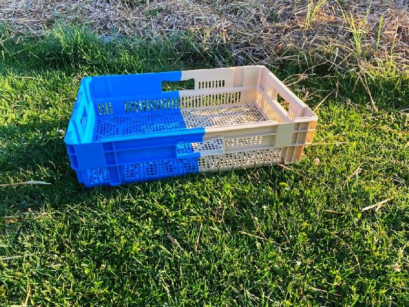 Bac ajouré emboitable de récolte - 25L, 20kg - Polyéthylène haute densité_1