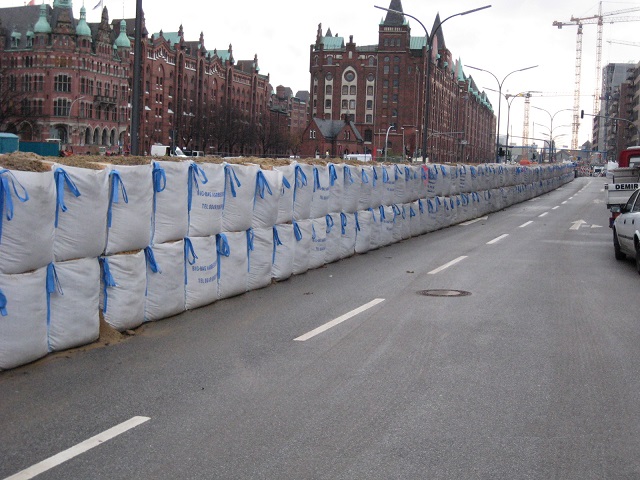 Dispositif anti-inondation économique Rapidbarrage - batardeau provisoire en polypropylène - protection jusqu'à 2m_1