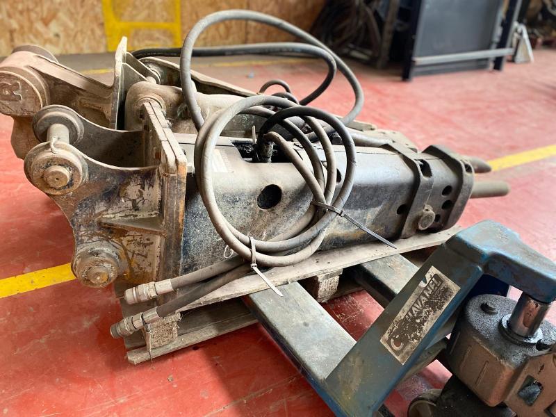 Brise roche hydraulique BRH Pour pelle de 8T à 10T_1