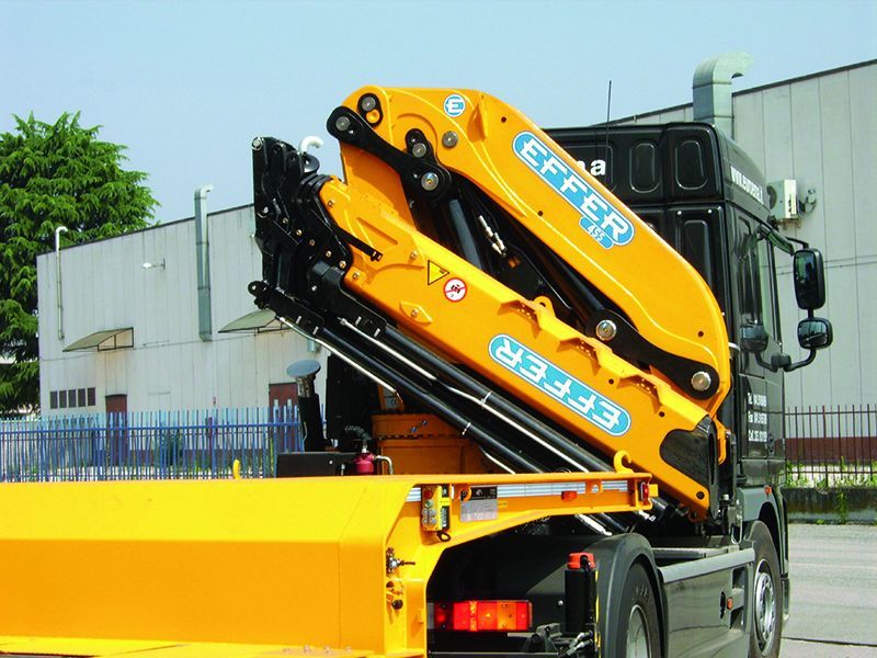 Grue auxiliaire BIG 455 - Effer - Pression 340 bar - capacité de levage 30 à 300 txm_1