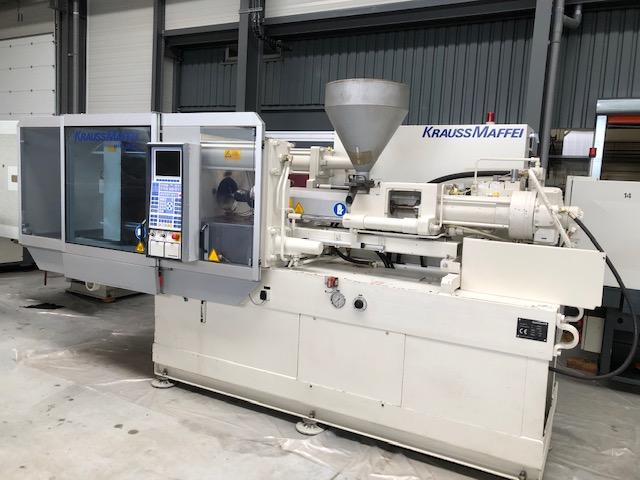 Presse a injecter-krauss maffei 110t 390 c2_1
