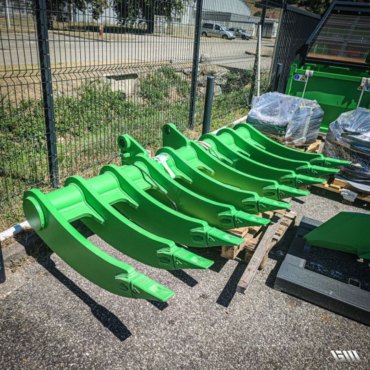 Multiripper industriel Série ANC - 18 modèles renforcés pour pelle de 3 à 40 tonnes - Marque FRAVIZEL_1