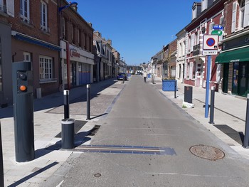 Borne électrique à déplacement horizontal - Hauteur 500 à 700 mm - EUROPA_0