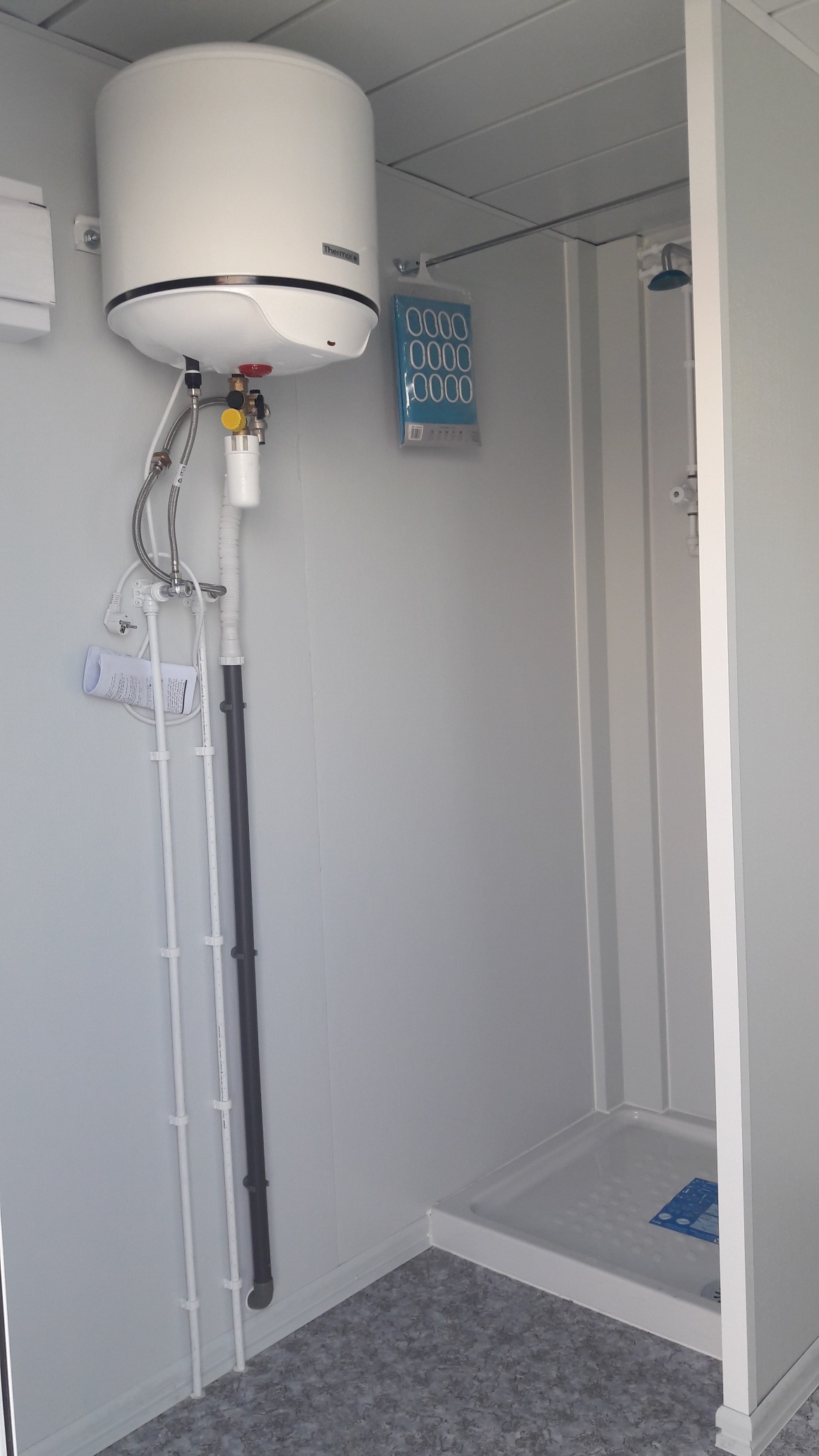 Bungalow de chantier montauban / sanitaire / 2.30 x 2.35 m_1