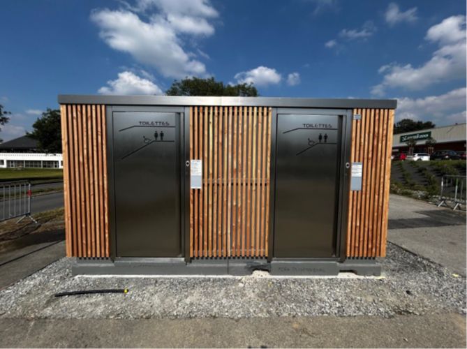 Cabine PMR double disponible en version manuelle, semi-automatique ou automatique - réf 2055_1