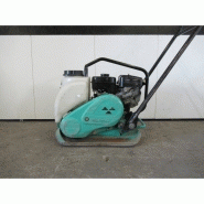 Plaque vibrante robuste pour niveler le gravier et les pavés