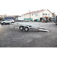 Remorque avec rampes de chargement galvanisées et antidérapantes