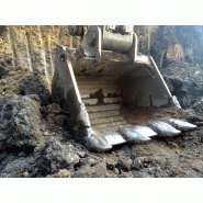 Godet rétro robuste pour travaux de terrassement