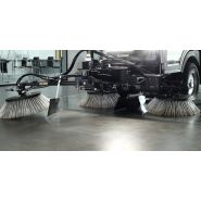 CityCat VS20 - Balayeuse compacte de voirie 3,5 t - Bucher Municipal - Cuve 2 m³ et maniabilité exceptionnelle_1