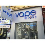 Lettrage en métal 3D avec finition laiton vieilli