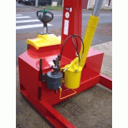 Grue d'atelier - Flowserve - capacité 4,5 tonnes/mètre - déplacement motorisé - levage manuel avec pompe d'approche_1