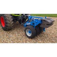 Équipement agricole robuste avec pneus 10.75 X 15/10