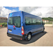 Renault Master TPMR avec 3 places avant et 4 places assises