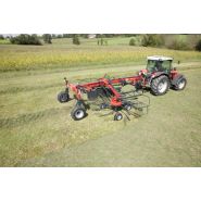 Andaineur Vicon Andex 644 avec châssis robuste et roues auto directionnelles