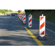 Balise d'alignement K5C avec embase caoutchouc - Pied carré 60x60 mm - Polyéthylène haute densité_1