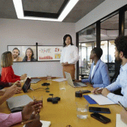 Système de visioconférence Poly Studio G62 avec kit de plaque de montage sans cordon dalimentation_1