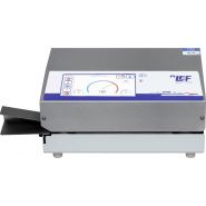 Thermosoudeuse e-FLEX - tablette tactile 7 pouces - compacte, robuste et traçable - normes CE et ISO 11607-2_1