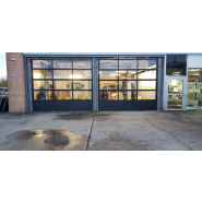 Porte sectionnelle industrielle panoramique en acier et aluminium - conception et pose - standard ou sur-mesure_1