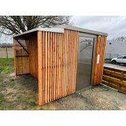 Cabine PMR et abris bus - Cellule sanitaire avec local technique et banquette - Mobilier urbain Beaujolais