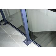 FERIA Pure Line - Garde-corps en aluminium transparent avec panneaux de verre - Modularité et sécurité_1