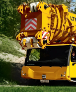 Flèche télescopique de 16,30 m à 52,00 m sur grue Liebherr LTM 1750-9.1