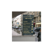 Totem polyvalent d'intérieur - Support de communication visuelle pour entreprises - Création sur mesure par PANO Nice Ouest_1