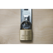 Cadenas à clé Mach 3 - 45 mm - Corps laiton monobloc - Double arage par pênes - Résistant à la corrosion_1