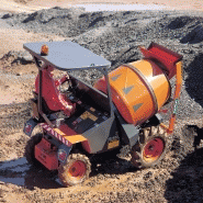 Bétonnière AUSA ultra-compacte pour terrains accidentés