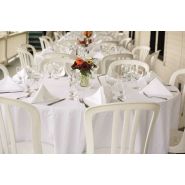 Chaise en plastique blanche - empilable - protection anti-uv