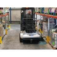 Balayeuse ramasseuse industrielle sans connexion star'clean pour chariot élevateur - emily clean_1