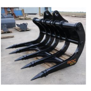 Godet fléco destiné aux travaux intensifs de dessouchage, et extraction des pierres_1