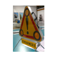 Triangle d'intervention à LED - Aluminium - Pied repliable - Kit 3 feux LED_1