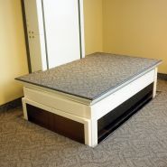 Ascenseur de maison Telecab - Savaria - capacité 227 kg - design innovant et compact_1