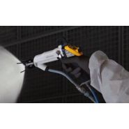 Pistolet électrostatique haute performance avec cascade haute tension intégrée