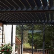 Verrière type atelier compatible avec pergola bioclimatique