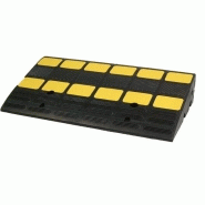 Rampe d'accès pour PMR - 150 mm - Caoutchouc recyclé avec bandes jaunes réfléchissantes et passes câbles_1