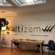 Lettres et logo végétales 3D en polystyrène - Logo, Mousse pour l'intérieur uniquement, Vert naturel_1