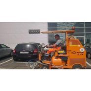Appareil de marquage routier H11-1 avec moteur diesel Kubota 3 cylindres