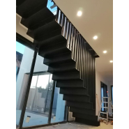 Escalier en acier tôle pliée en accordéon avec contremarche, pour usage intérieur_1