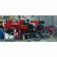 Foreuse sur chenilles pour recherche d'eau