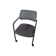 Chaise visiteur Qivi de Steelcase - ergonomique et empilable - d'occasion - confort dynamique et design élégant_1