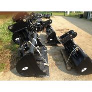 Godet avec vérins horizontaux pour pelles hydrauliques