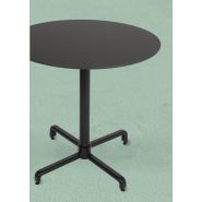 Mobilier extérieur avec piétement en aluminium thermolaqué noir