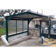 Abri fumeurs sur mesure - Toit plat pente arrière 5% - Série PC - Poteaux métalliques anti-corrosion et options personnalisables_1