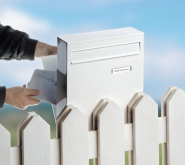 Boîte aux lettres Leipzig 778 - acier galvanisé - format portrait - norme EN 13724_1