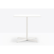 Table élégante et compacte pour espaces de restauration modernes_1