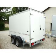 Remorque frigorifique avec carrosserie en panneaux sandwichs